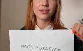 Teengirl Lilly meine ersten Nackt Selfies